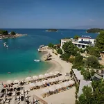 Denoel Hotel