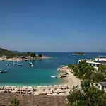 Hotel Denoel