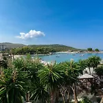 Denoel Hotel