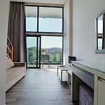Hotel Denoel