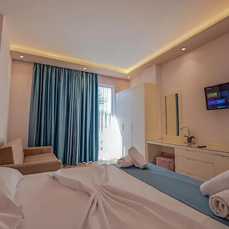 Denoel Hotel