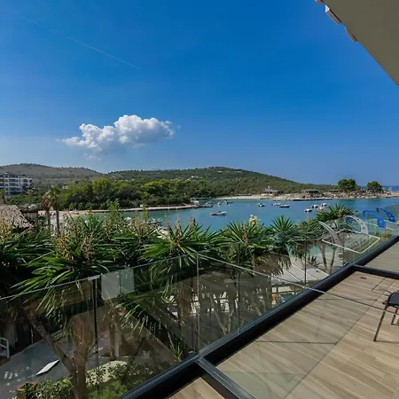 Denoel Hotel 4*