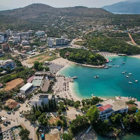 Hotel Denoel 4*
