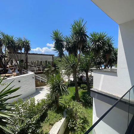 Hotel Denoel