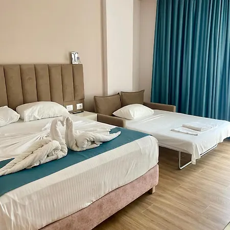Denoel Hotel