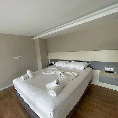 Hotel Denoel