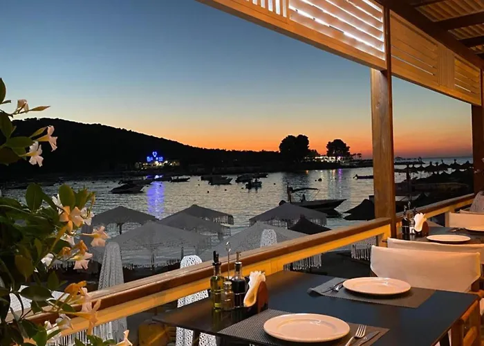 Denoel 4* 卡萨米尔