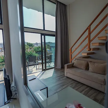 Denoel Hotel 4*