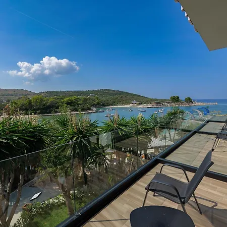 Hotel Denoel Ksamil