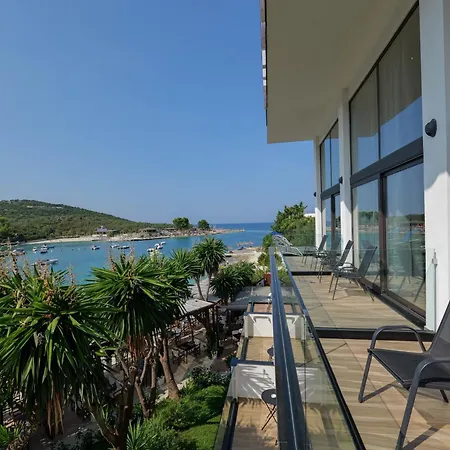 Hotel Denoel 4*