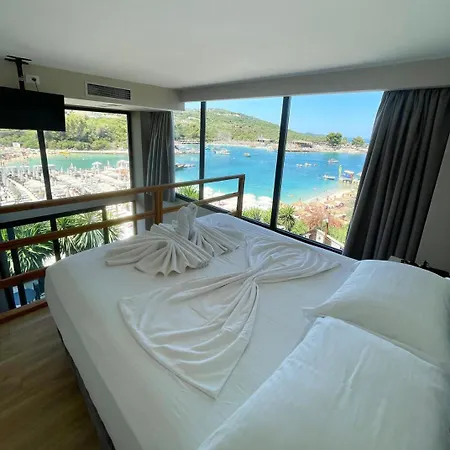 Denoel Hotel 4*